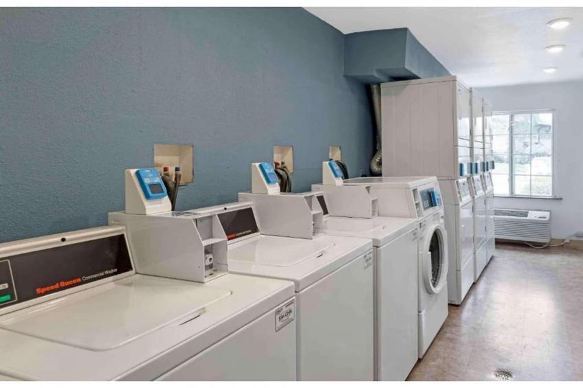 1 Full Bed | Smoking, Kitchen - foto 4