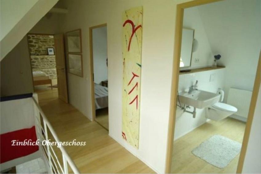 in Sourdeval Les Bois mit Garten - foto 12