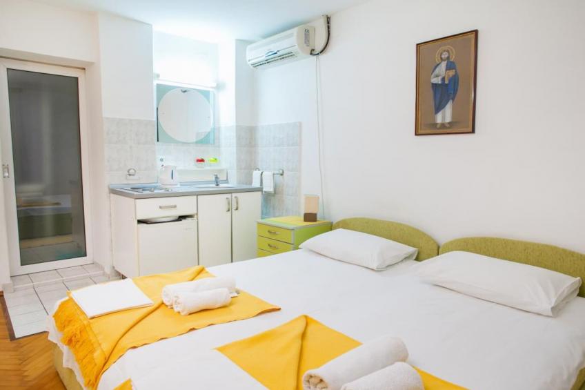 Comfortable Stay with Sea View in Petrovac - Standard Studio with Shared Balcony 1 - foto 3