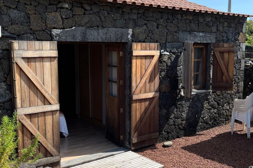 "Vinea Lava" mit Blick auf das Wasser - foto 102