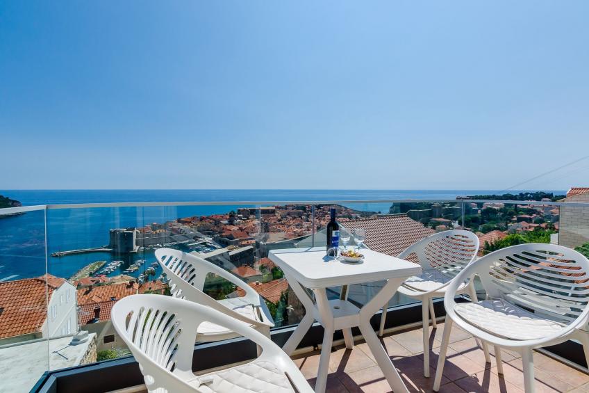 Apartments Isabora - Comfort Three-Bedroom Apartment with Balcony and Sea View (Second Floor) - foto 9