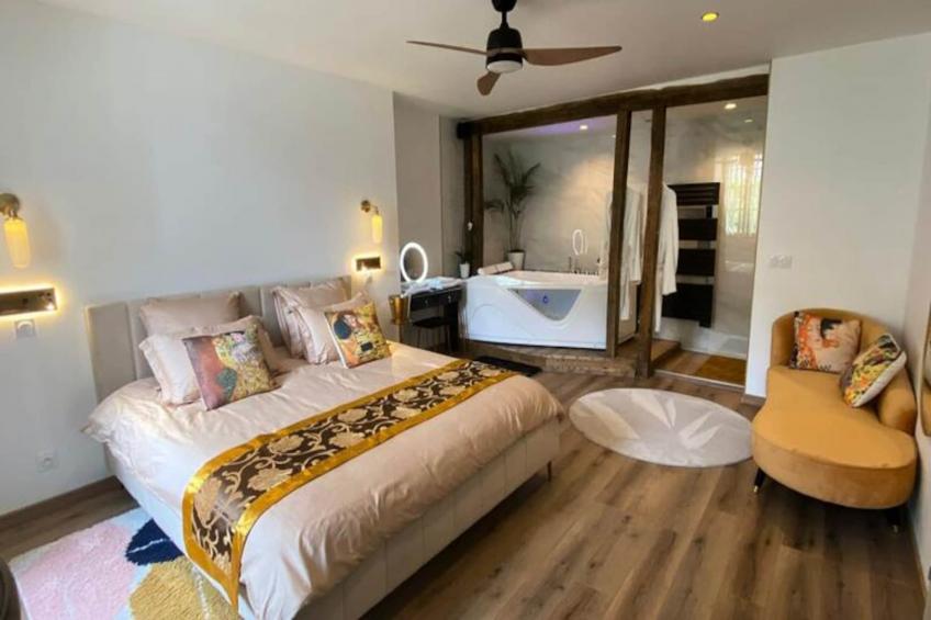 19a - Le Septième Ciel, Cocoon Lover