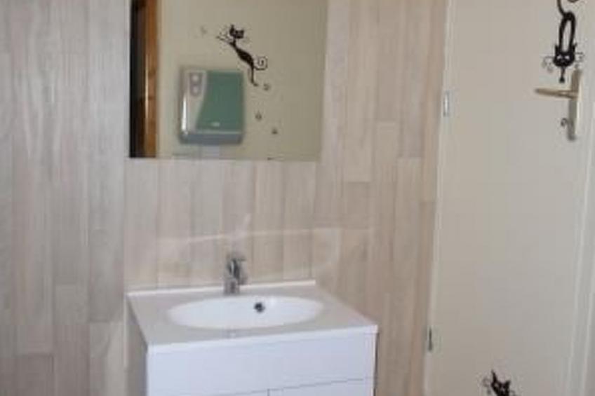 Gemütliches Steinhaus mit toller Sonnenterrasse inmitten von Feldern und Wiesen - foto 13