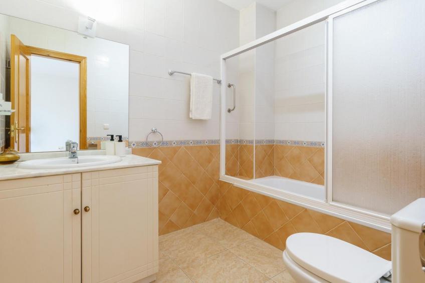 La Cala Boulevard Apartment 1 - CT 138 - foto 19