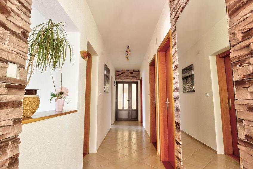 Gesamte Wohnung mit Terrasse und Meerblick - foto 29