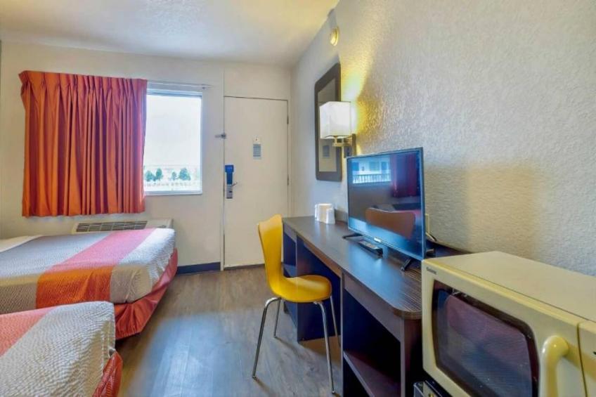 2 Queen Beds  Micfridge - foto 5