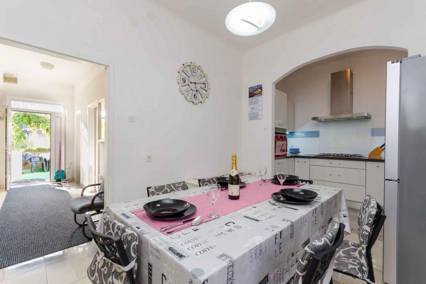 Holiday apartment with terrace and air conditioning - BF-FFM57 - foto 10