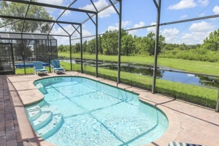 Pivate Pool - Seeblick - Nähe Disney