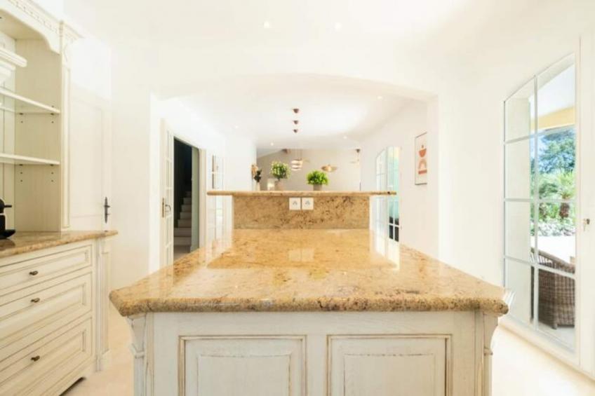 Résidence Bijou De 280m2 Et Piscine à Débordement Au Calme Absolu - foto 19