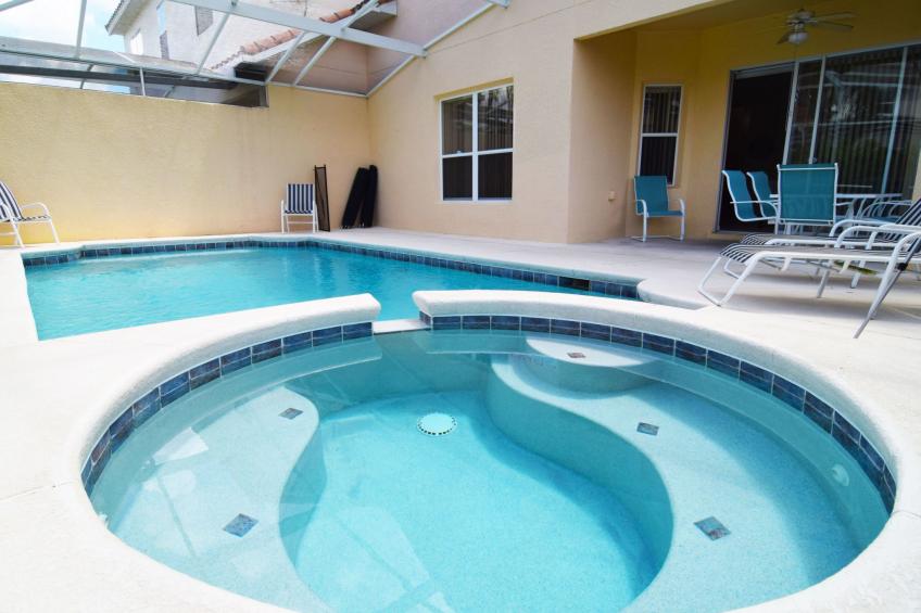 Geräumige Familienvilla mit privatem Pool und Spa in Südwestlage - foto 2