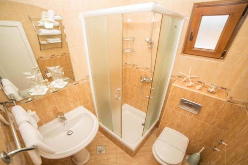 Fiammanti Hotel Montenegro-Triple Room with Balcony and Sea View 1 - foto 11