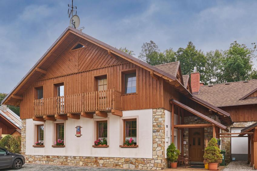 U Švýcarského dvora III - foto 5