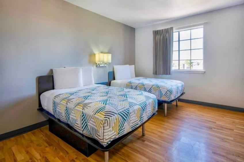 2 Full Beds  Non-Smoking - foto 8