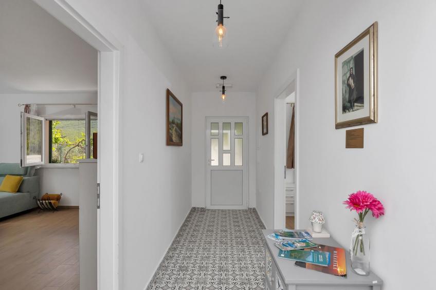 in Rašćane mit Beheiztem Pool - foto 31