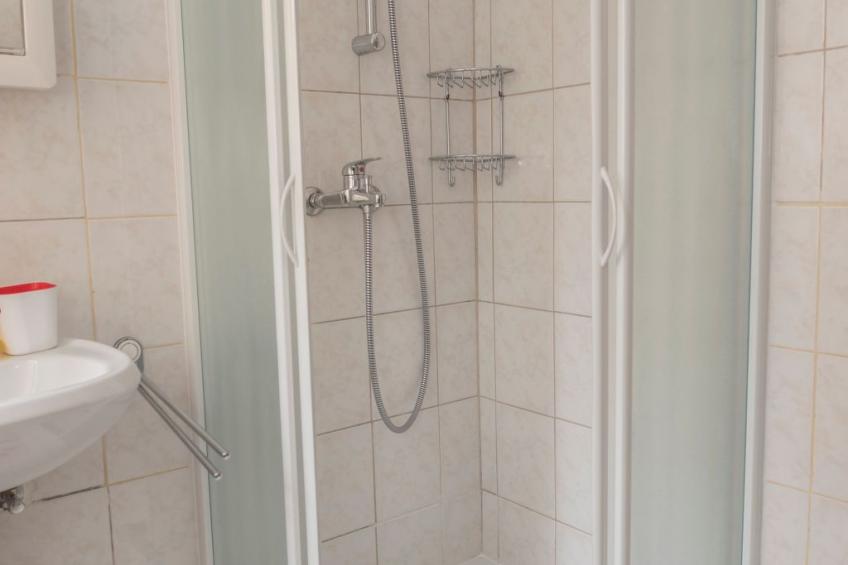 Wunderschön eingerichtete Villa mit Pool und Garten - foto 30