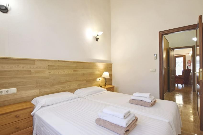 Finca mit großem eingezäunten Pool und Klimaanlage. - foto 35