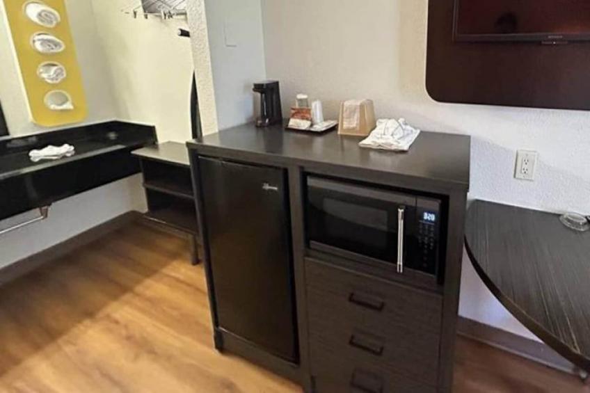 2 Full Beds  Suite Non-Smoking Micfridge - foto 36
