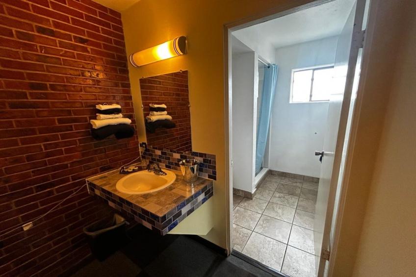 Queen Bed Non-Smoking - foto 18