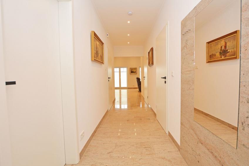 Merzijana Dachgeschoss in Stinteck - foto 6