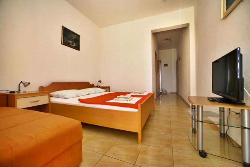 Vakantiewoning met zeezicht en balkon - VW-NB6K - foto 7
