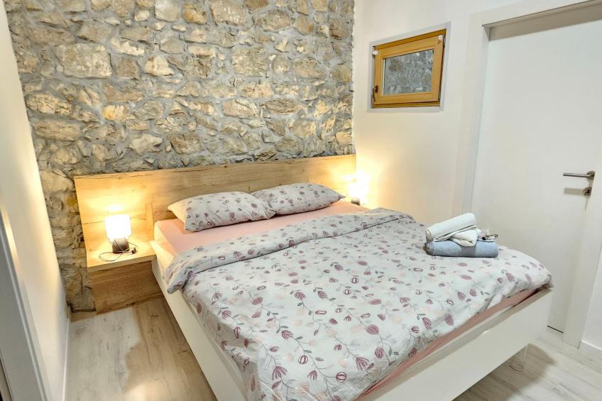 Steinhaus mit privatem Außenpool - foto 32