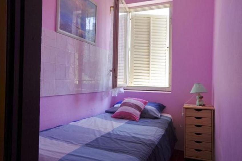 Serene Barbat Escape with Just Minutes from the Beach - One Bedroom Apartment with Balcony 2 - foto 8
