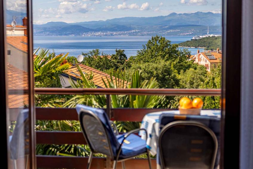 Holiday apartment with balcony - BF-ZV7Z