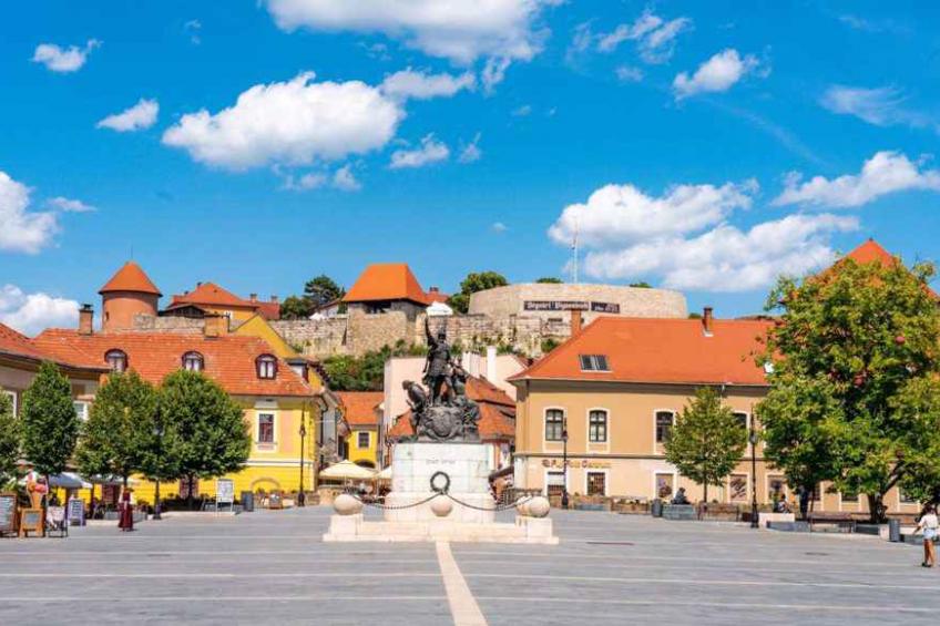 Holiday apartment in the old town of Eger, near the castle - BF-RWPYM