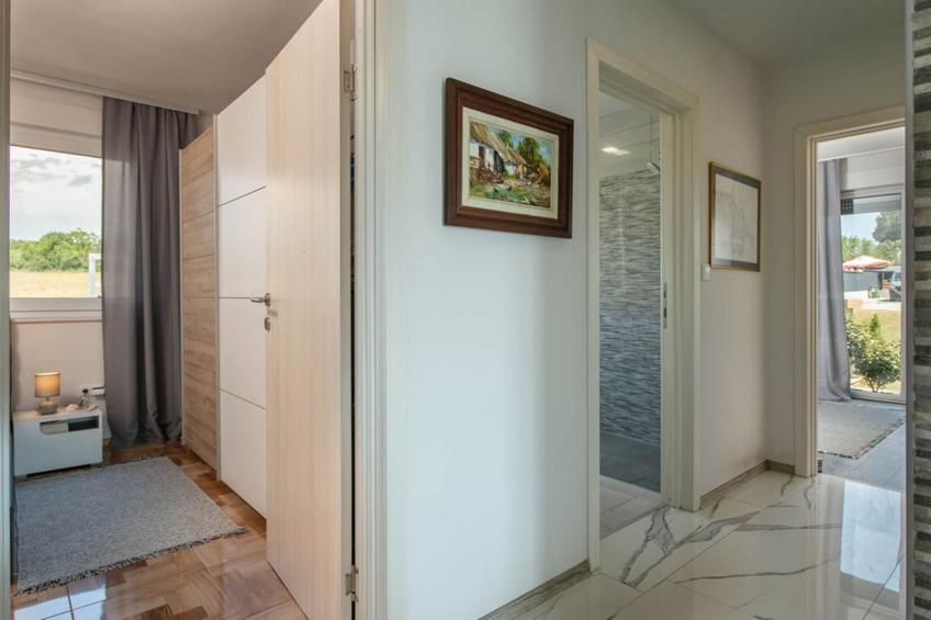 Villa Lily with Private Pool and a Lovely Garden - foto 17