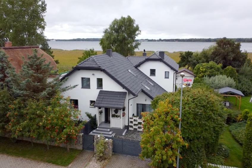 Luxury Residence at the sea