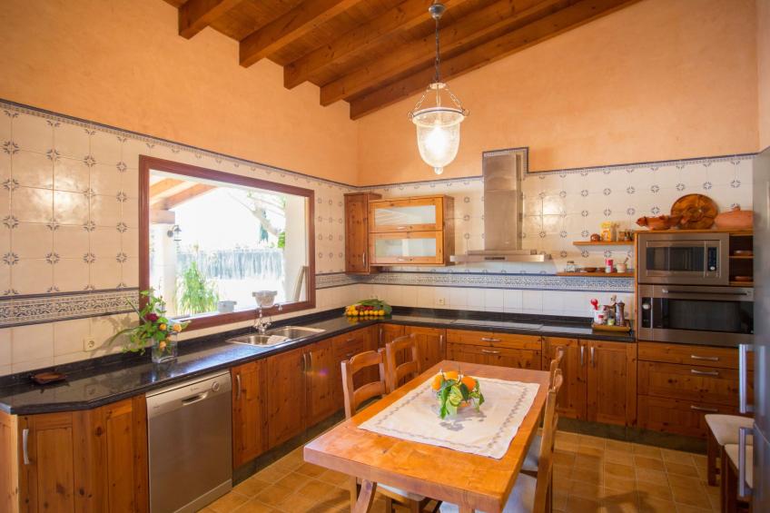 Finca mit Tennisplatz und Schwimmbad - foto 32