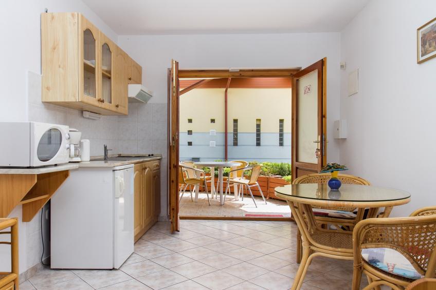 Vakantiewoning 50 m naar het Balatonmeer met zwembad - VW-82FT - foto 6