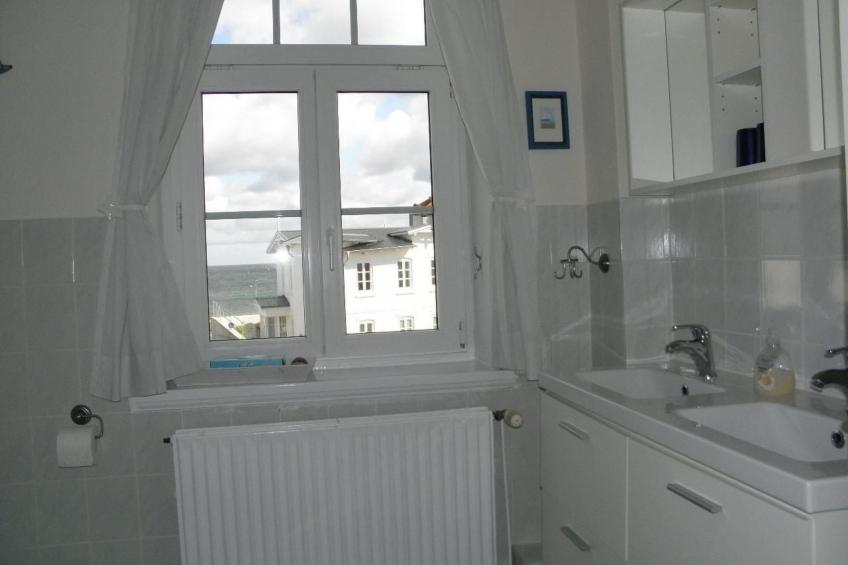 Freundlich eingerichtete Wohnung mit Meerblick - foto 8