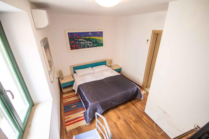 Vakantiewoning in de oude binnenstad en in de buurt van het strand - VW-ZRMD - foto 8