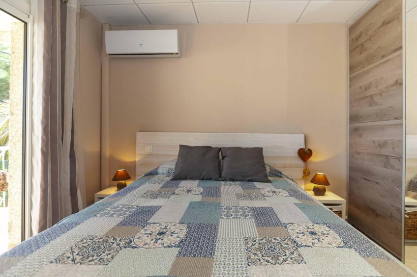 1233 VILA NEUS con piscina - foto 12