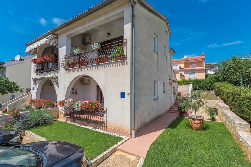 Vakantiewoning met terras en airconditioning - BF-6HK93 - foto 2