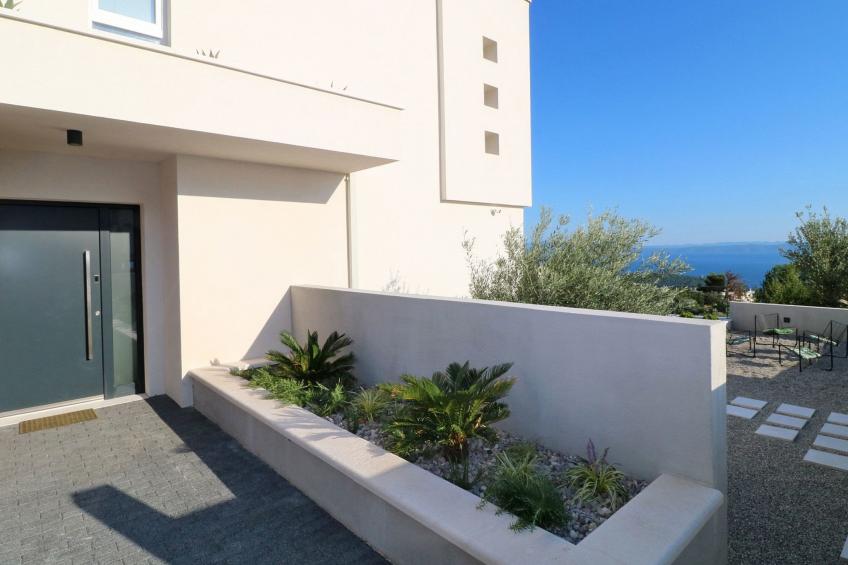 Moderne Villa mit Infinity-Pool im Bergdorf Veliko Brdo - foto 34