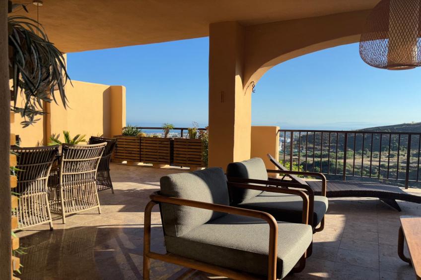 3-Bedroom Apartment with Sea & Mountain Views - foto 25