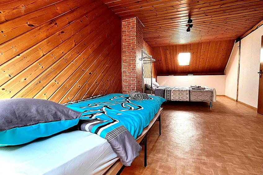 Familienhaus mit großer Wiese bei Bittburg - foto 9