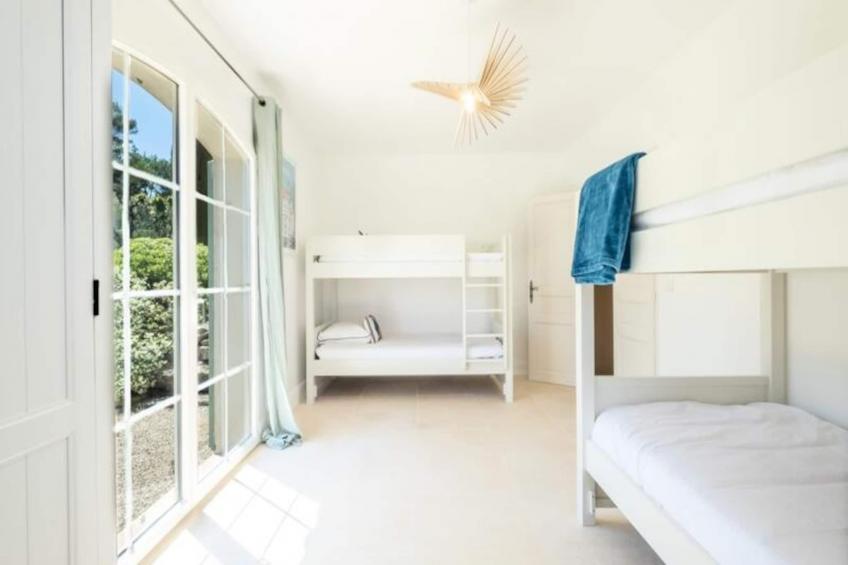 Résidence Bijou De 280m2 Et Piscine à Débordement Au Calme Absolu - foto 29