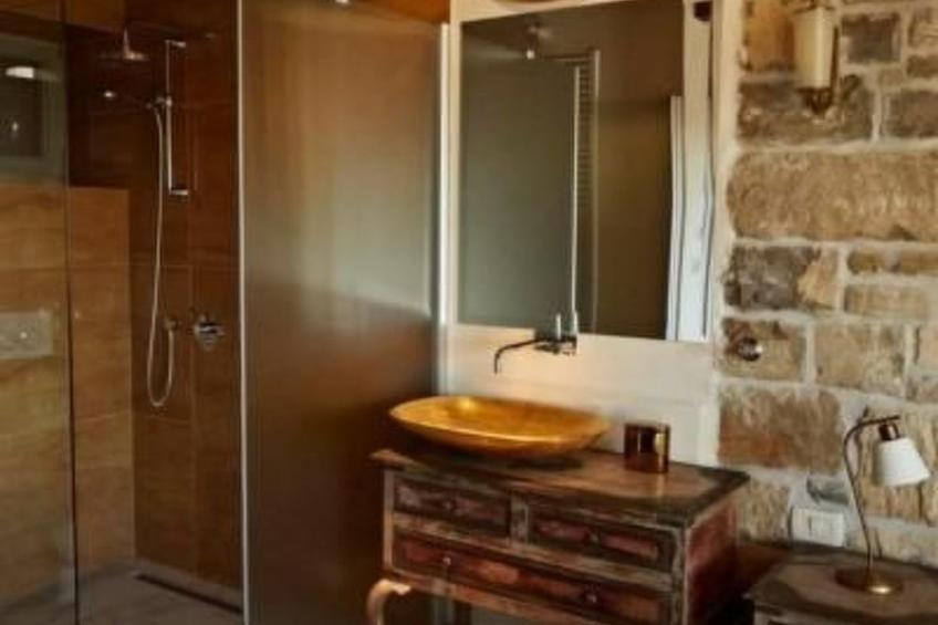 in Kostanjica mit Grill, Terrasse und Garten - foto 17