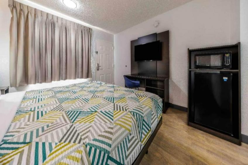 1 King Bed  Smoking - foto 6
