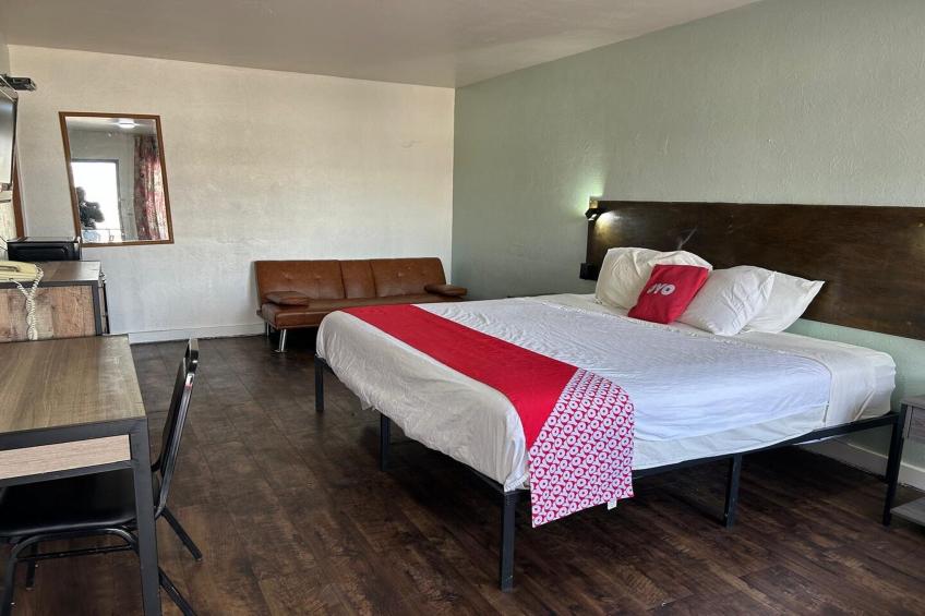 King Bed with Sofa Bed - foto 7