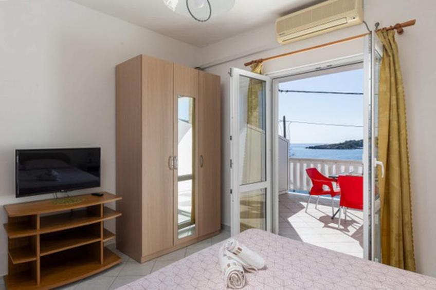 House Rašica - One Bedroom Apartment with Terrace and Sea view (2) - foto 10