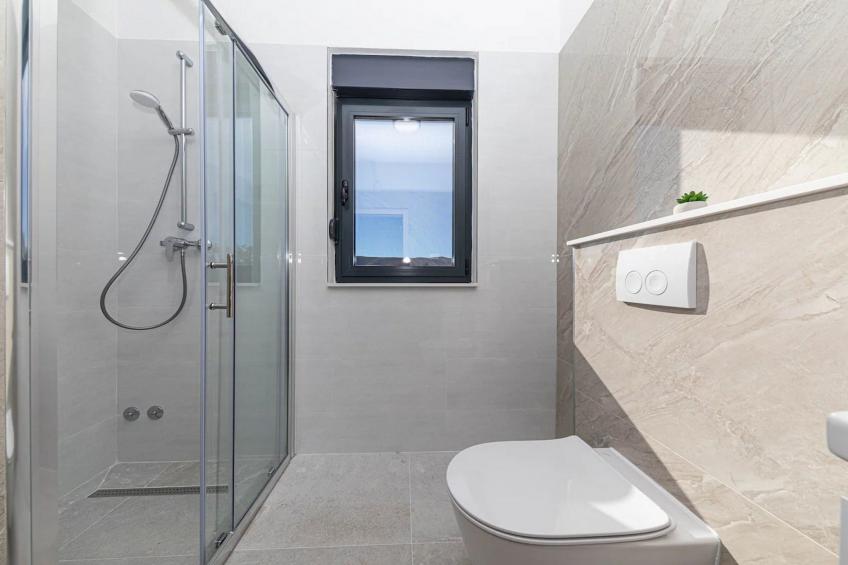 Luxurious Sanctuary Villa Primorski Dolac with Pool - Three Bedroom Villa with Pool - foto 15