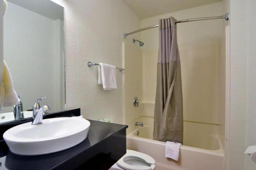1 Queen Bed - foto 19