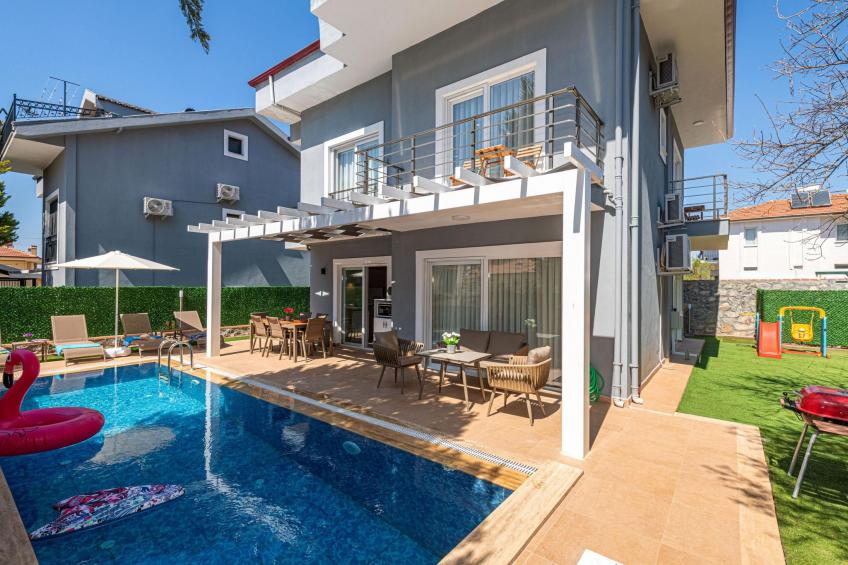 Große für Villa bis zu 9 Personen