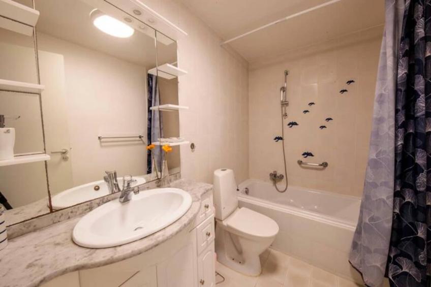 06v - Belle Villa - Jacuzzi - Piscine - Tennis - foto 85