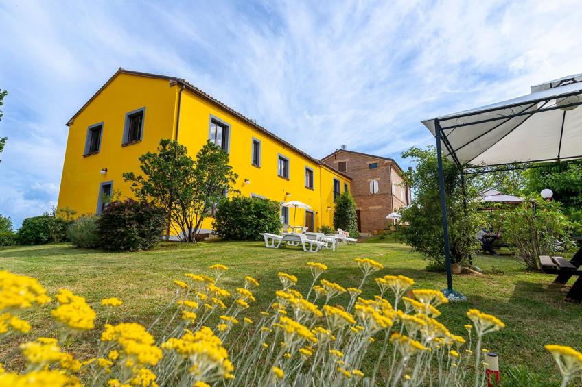 Wohnung 'Girasole' mit Schwimmbad