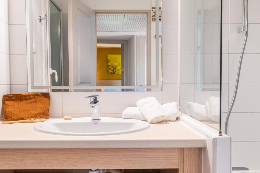 P&V Premium les Rives de Cannes Mandelieu Apartment 5 people - 1 bedroom - Terrace or balcony - River view - Renovated - foto 8